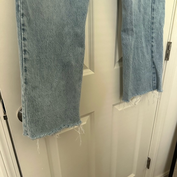 Garage 90s Straight Light Wash Jeans - Picture 4 of 7